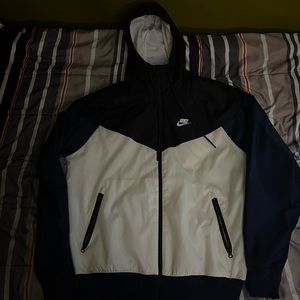 Nike Sportswear Windrunner Jacket Navy Black White AR2191 102 SIZE SMALL